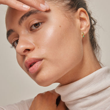 ENAMEL Copenhagen Ørestikker, Mio Earrings Grass Green