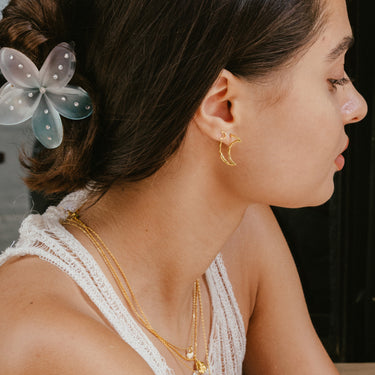 ENAMEL Copenhagen Ørestikker, Organic Moon Earrings Gold Plated