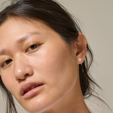 ENAMEL Copenhagen Ørestikker, Organic clover Earrings 925S/M